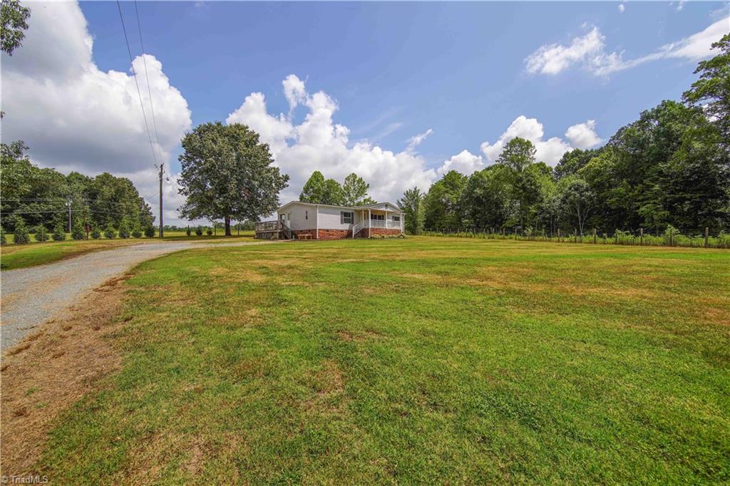 Photo 8 of 21 of 529 Wellhouse Drive mobile home