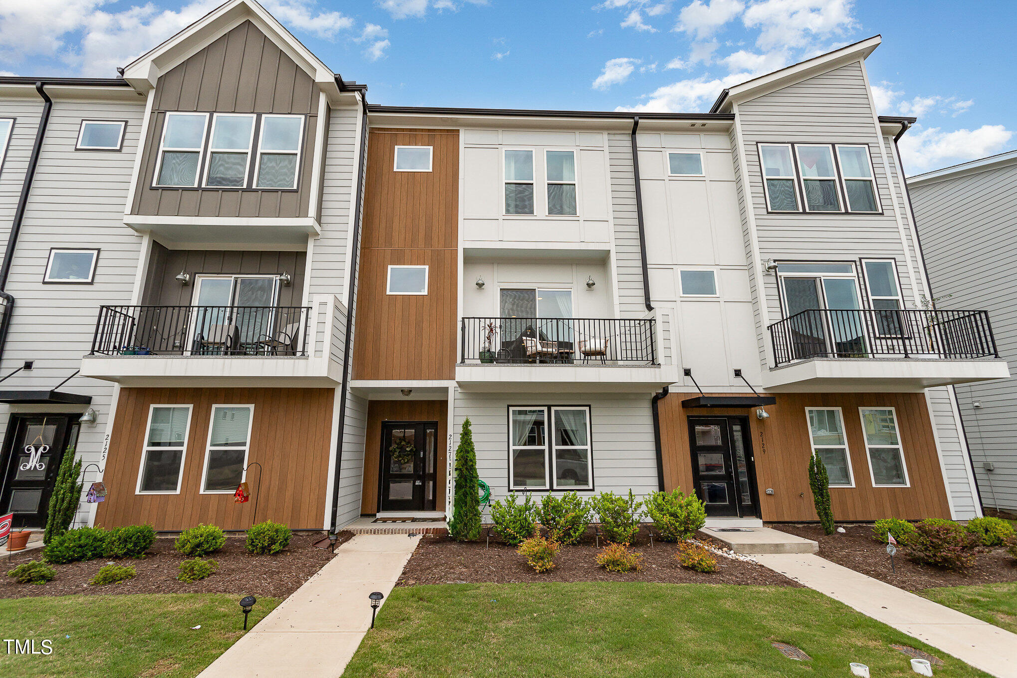 Photo 1 of 31 of 2127 Big Falls Drive townhome