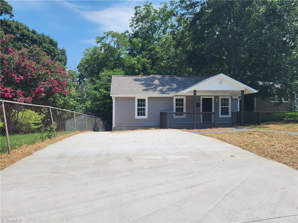 Photo 1 of 4 of 1633 Emerald Street house