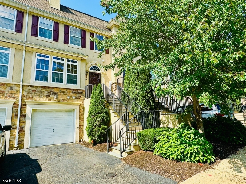 Photo 1 of 1 of 12 W Aspen Way townhome