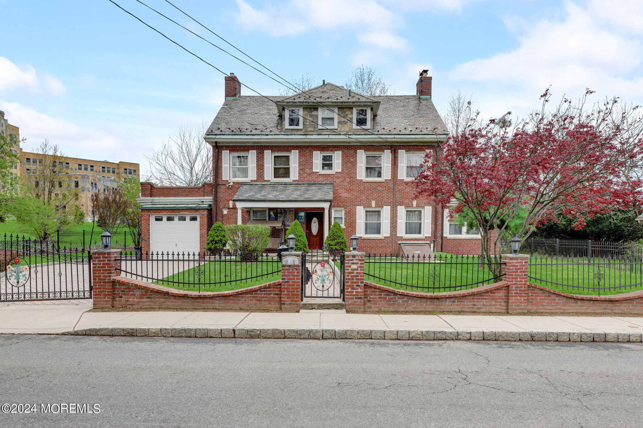 Photo 4 of 62 of 40 Carpenter Street house