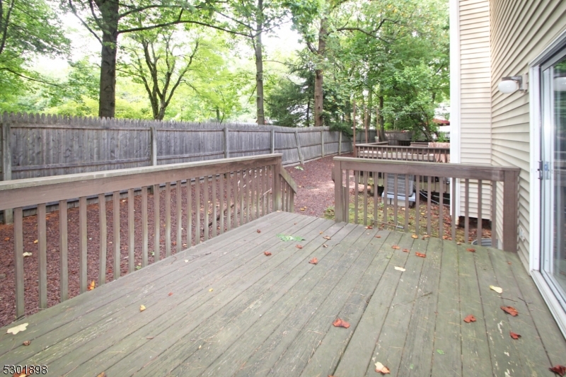 Photo 11 of 20 of 6 Berkeley Sq townhome