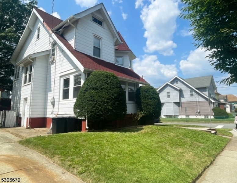 Photo 9 of 10 of 234 Trenton Ave house