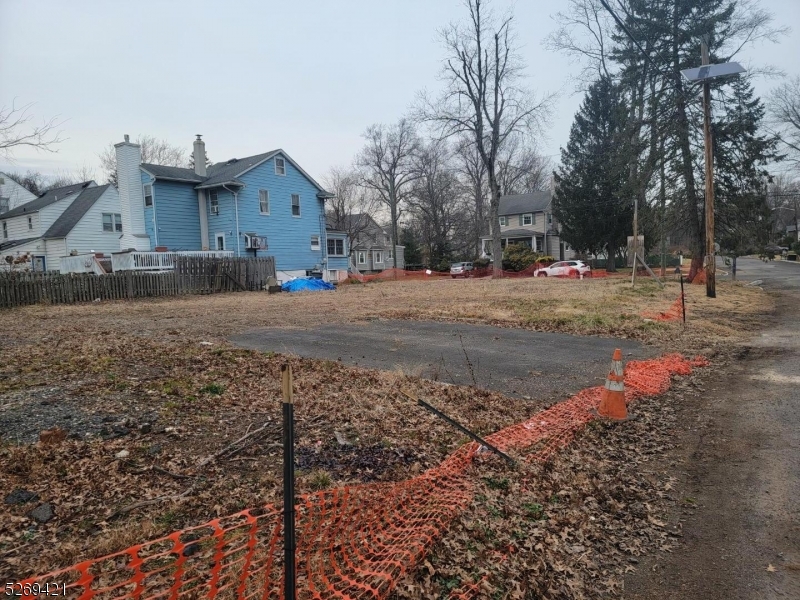 Photo 3 of 11 of 301 Edgar Ave land