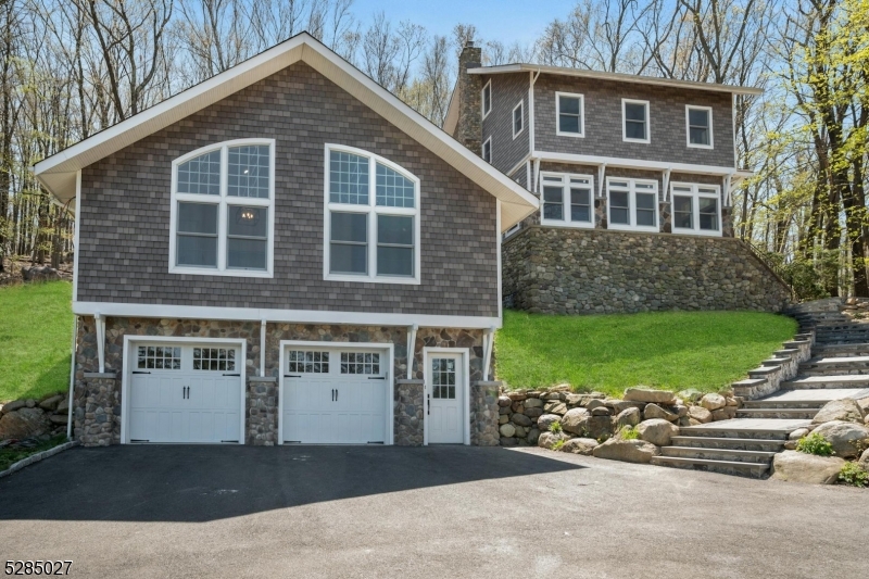 Photo 2 of 36 of 48 Old Boonton Rd house