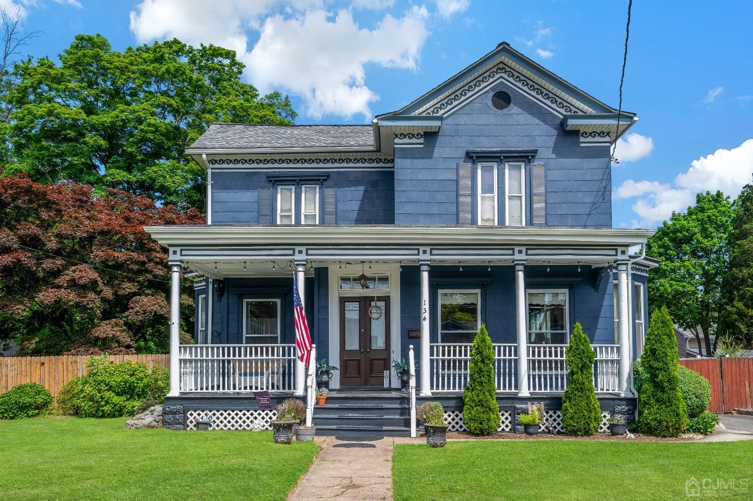 Photo 1 of 26 of 134 Dunellen Avenue house