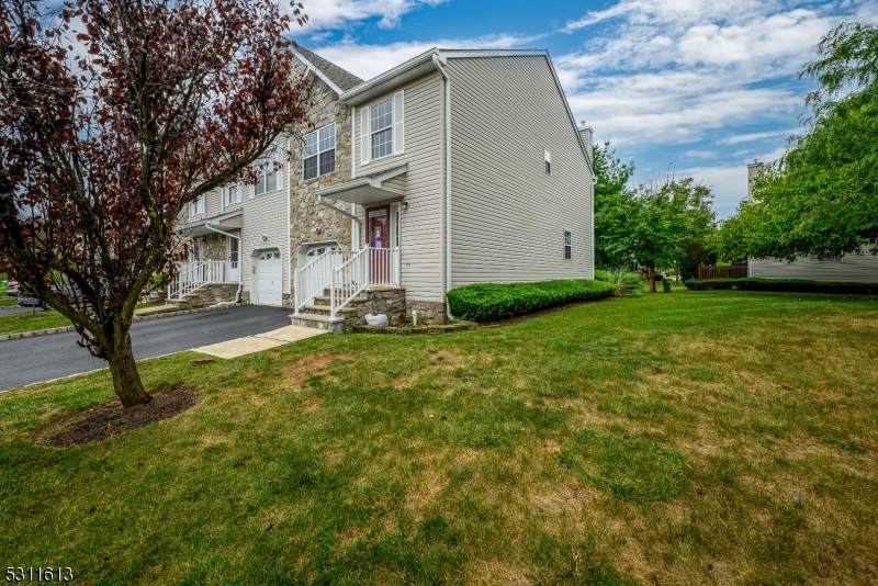 Photo 8 of 22 of 8 Mindy Dr townhome