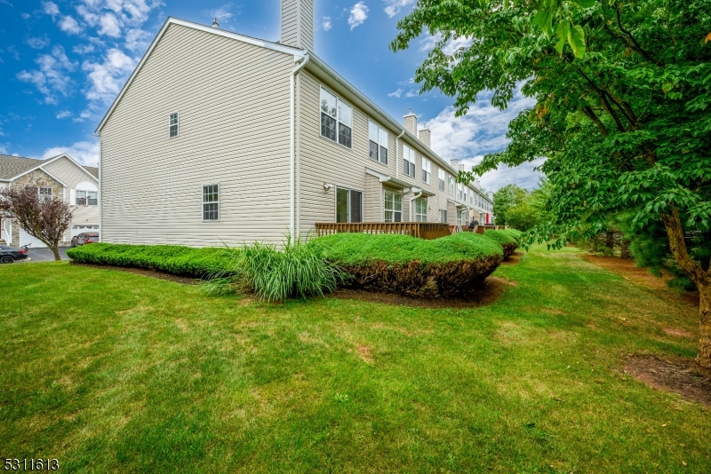 Photo 9 of 22 of 8 Mindy Dr townhome