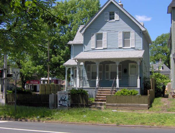 Photo 1 of 42 of 197 Griffith St 1 house