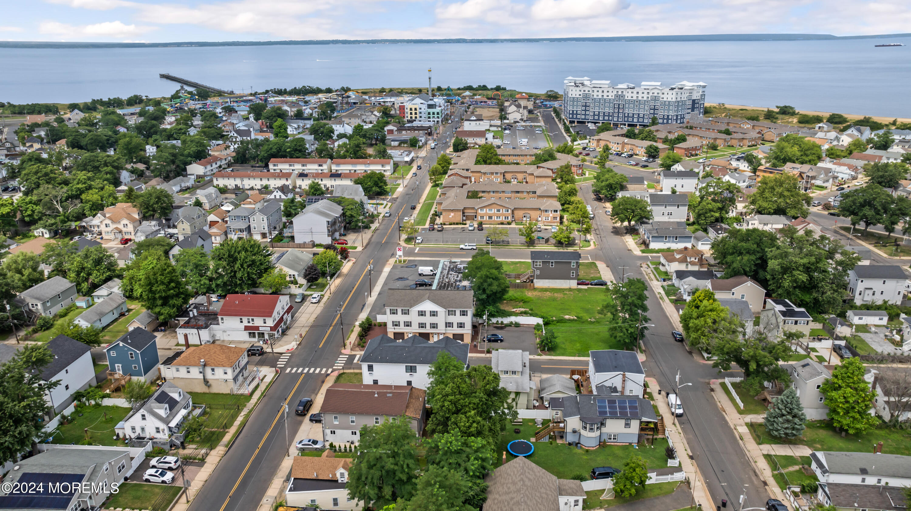 Photo 6 of 29 of 30 E Shore Street house