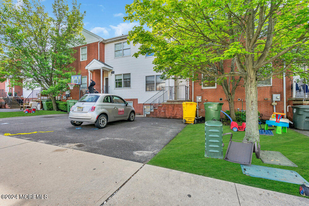 Photo 3 of 45 of 20 Truman Avenue townhome