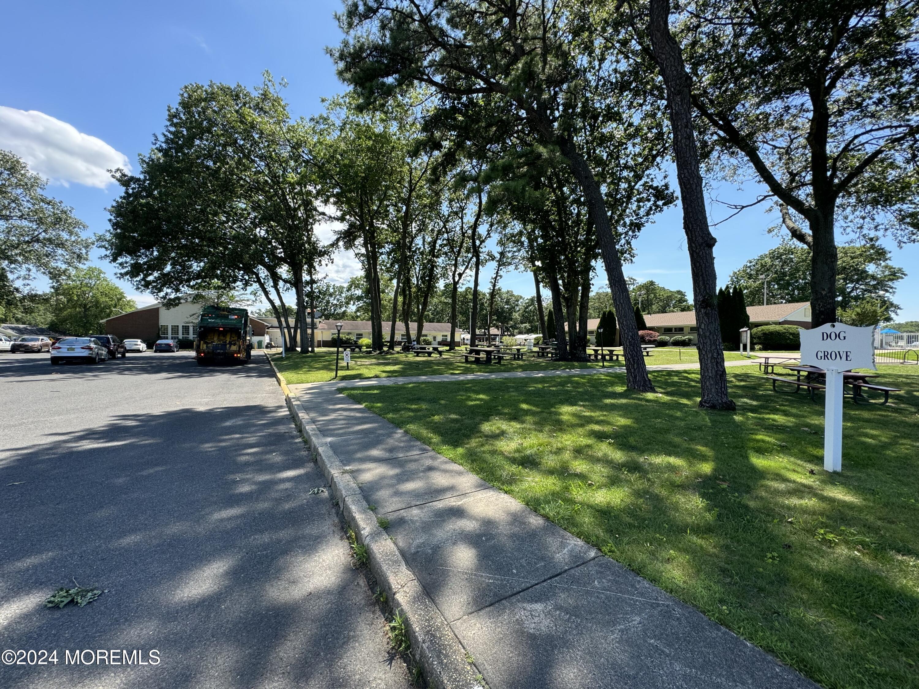 Photo 42 of 71 of 470A Thornbury Court condo