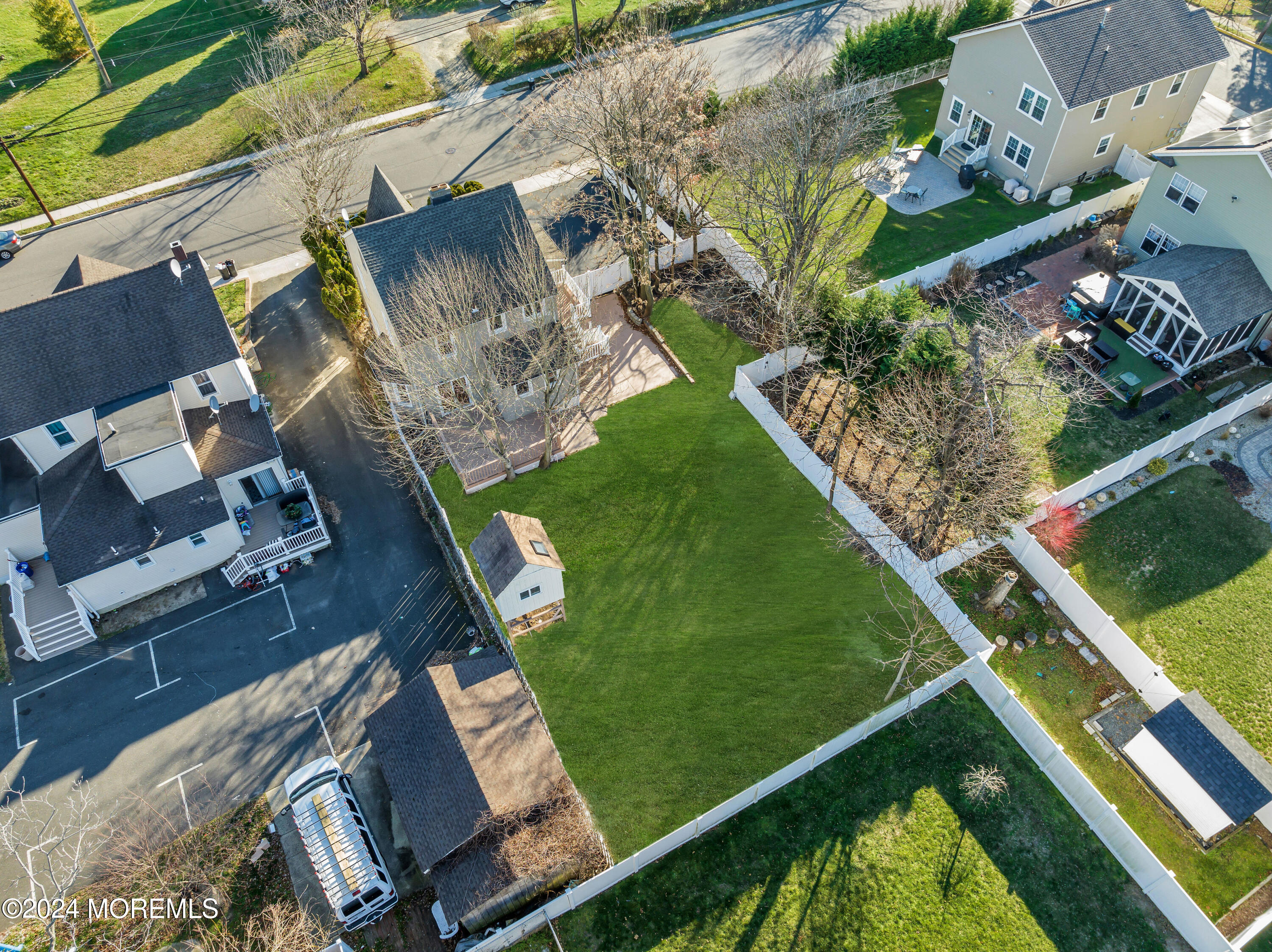 Photo 3 of 45 of 490 Sairs Avenue house