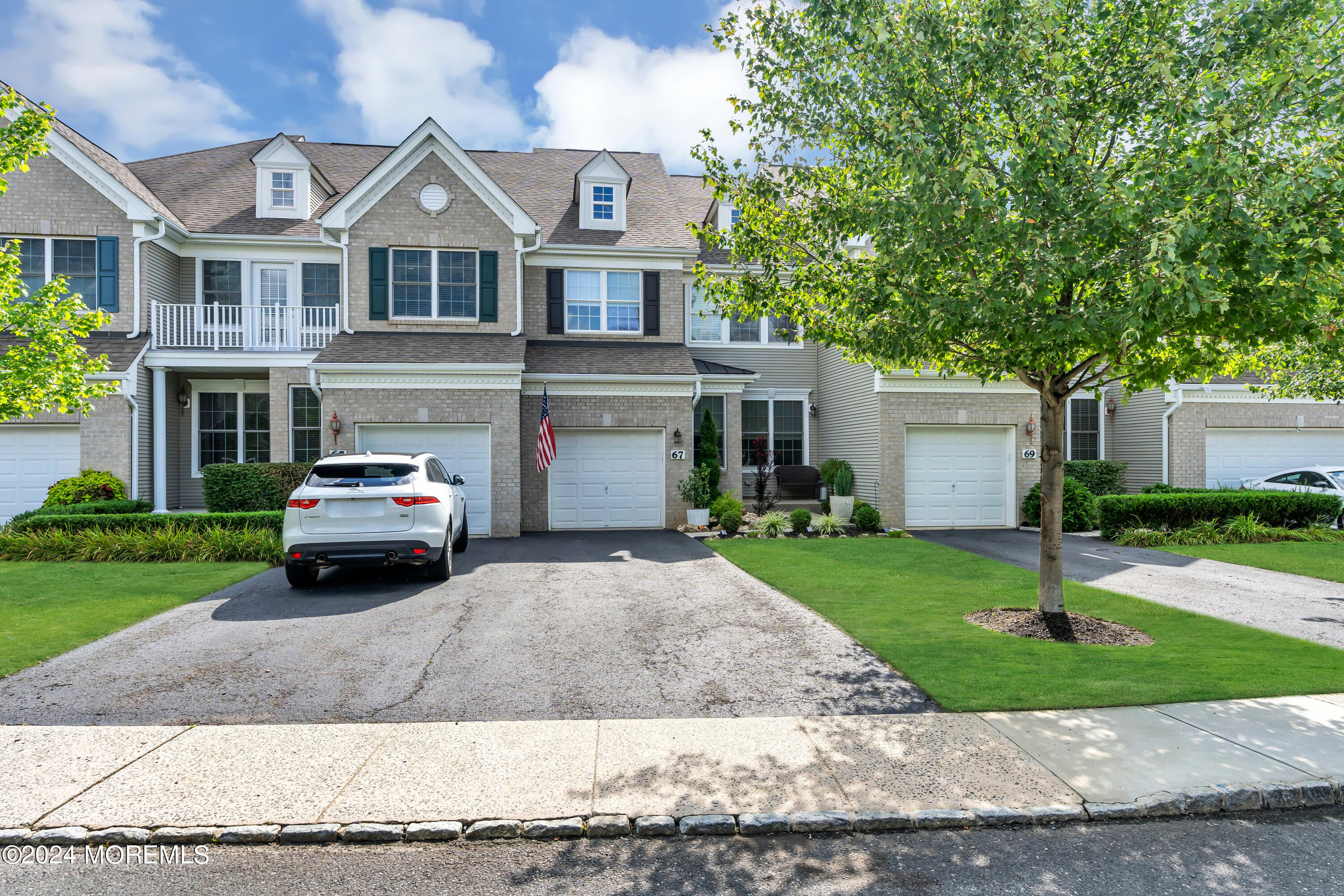 Photo 4 of 43 of 67 Demarest Drive condo