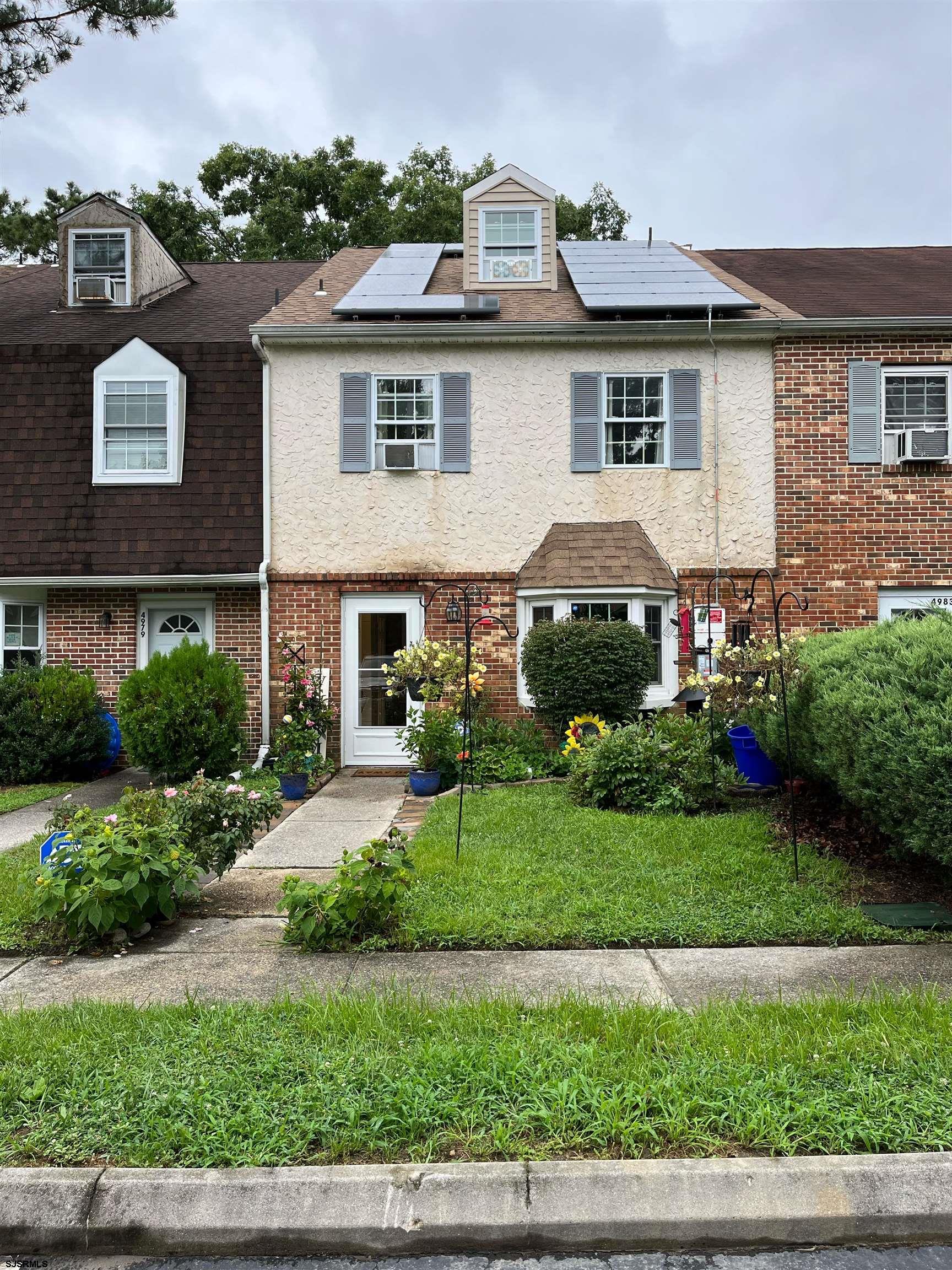 Photo 1 of 24 of 4981 Cardiff Court townhome