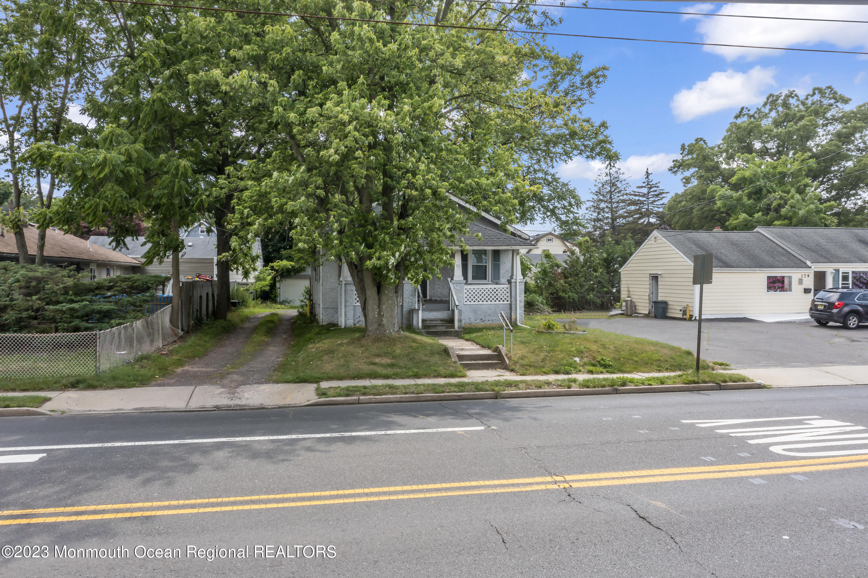 Photo 2 of 6 of 177 W Sylvania Avenue house