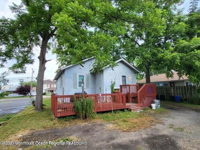 Photo 5 of 6 of 177 W Sylvania Avenue house