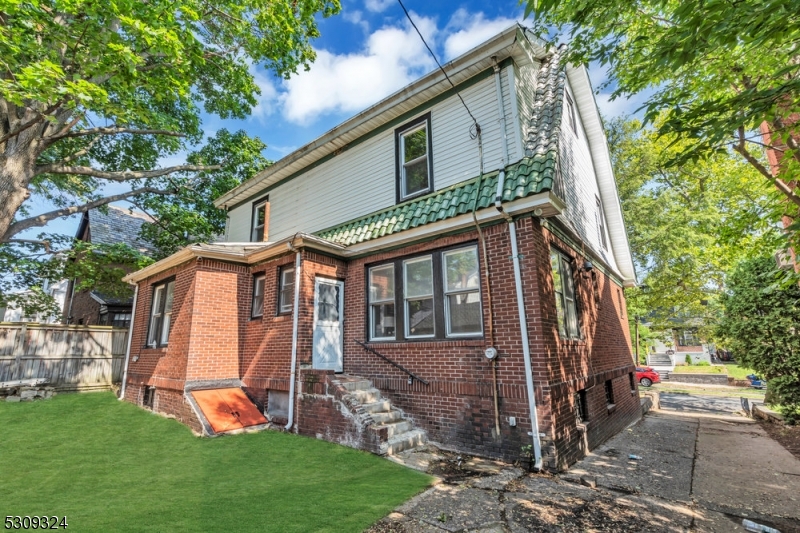 Photo 39 of 41 of 298 Meeker Ave house