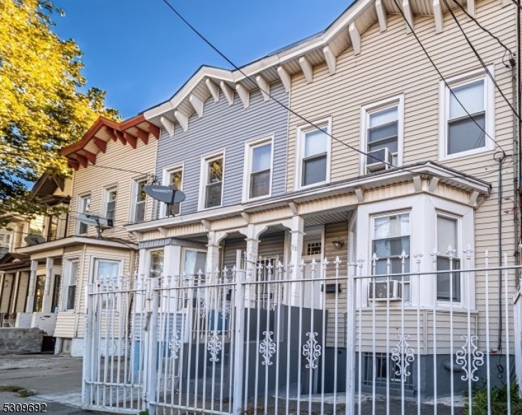 Photo 1 of 8 of 38 Rowland St townhome