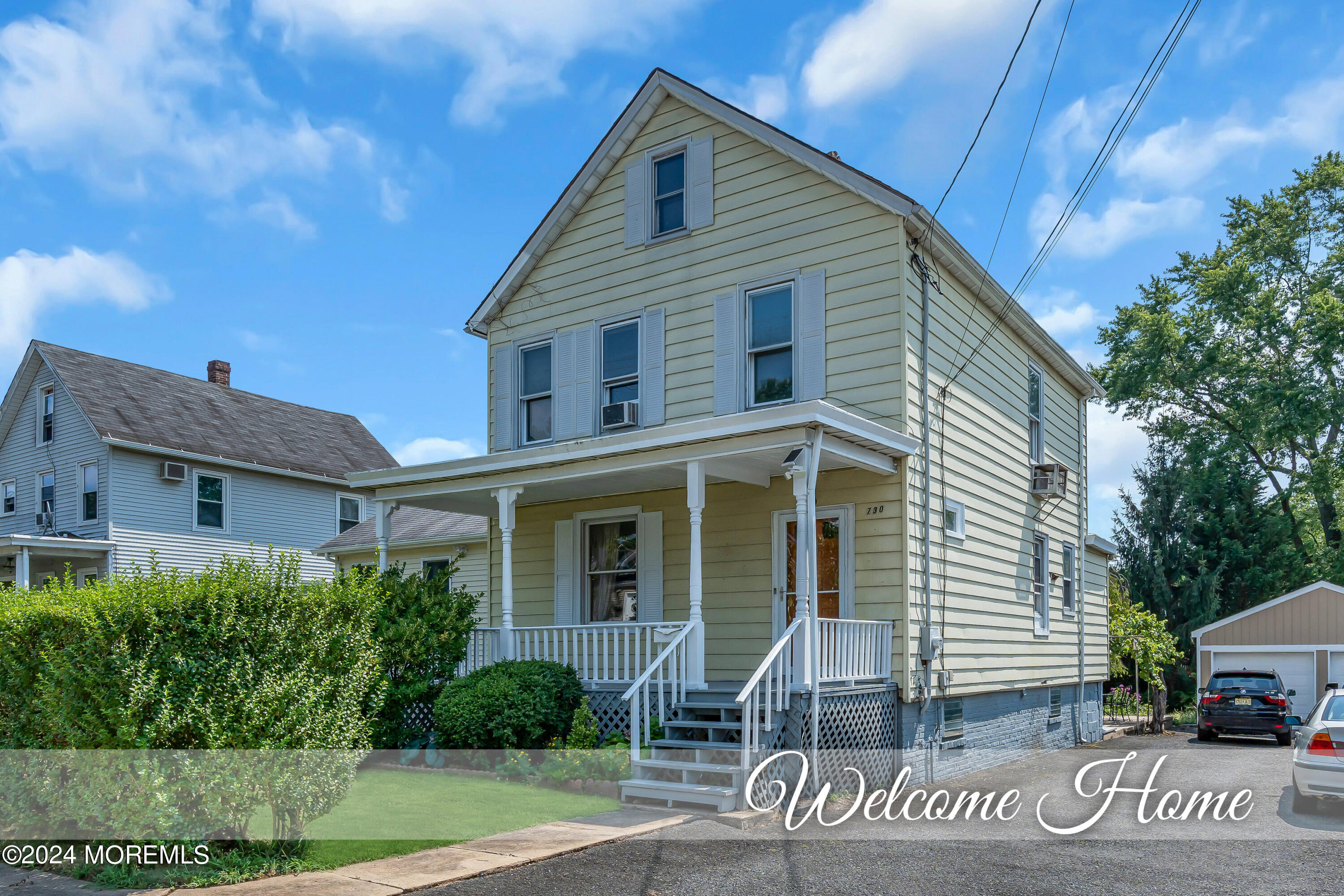 Photo 1 of 29 of 730 Nassau Street house