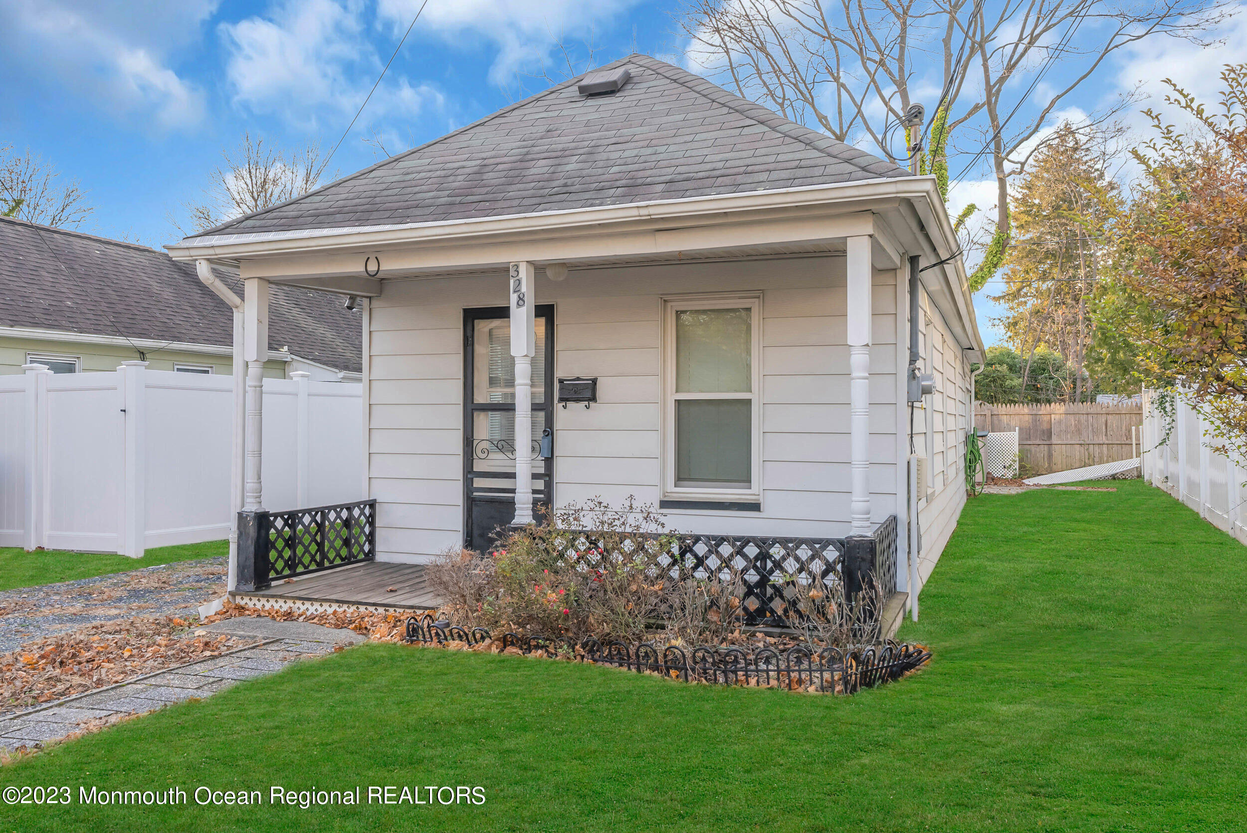 Photo 6 of 10 of 328 Elberon Boulevard house