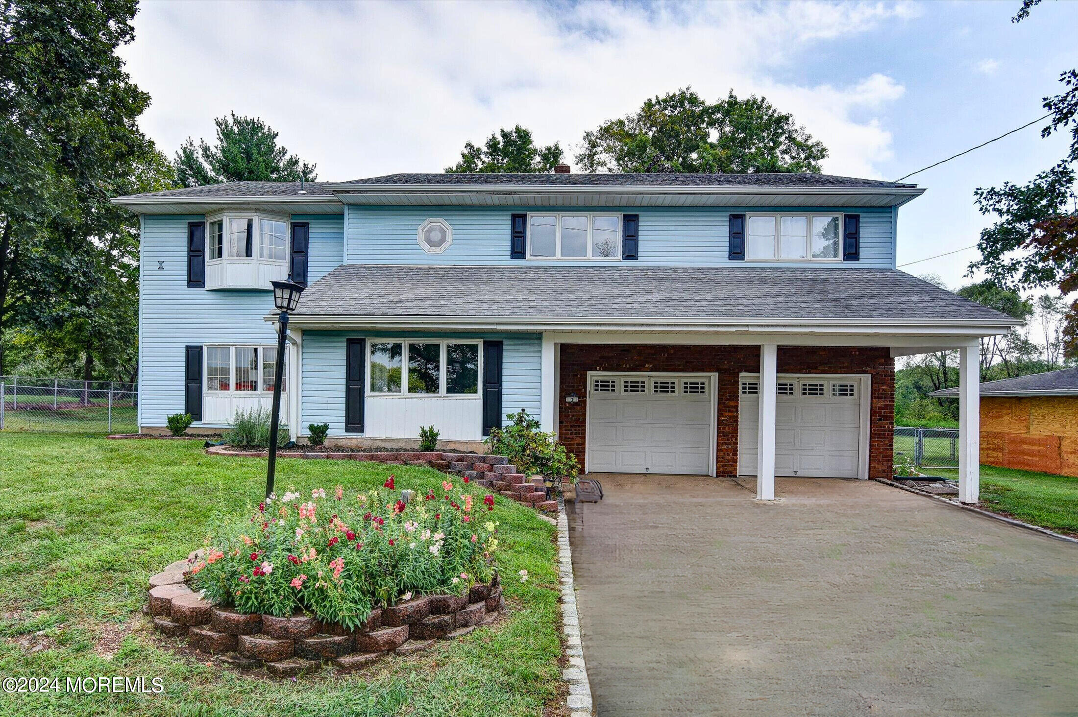 Photo 1 of 31 of 3 Suttie Avenue house