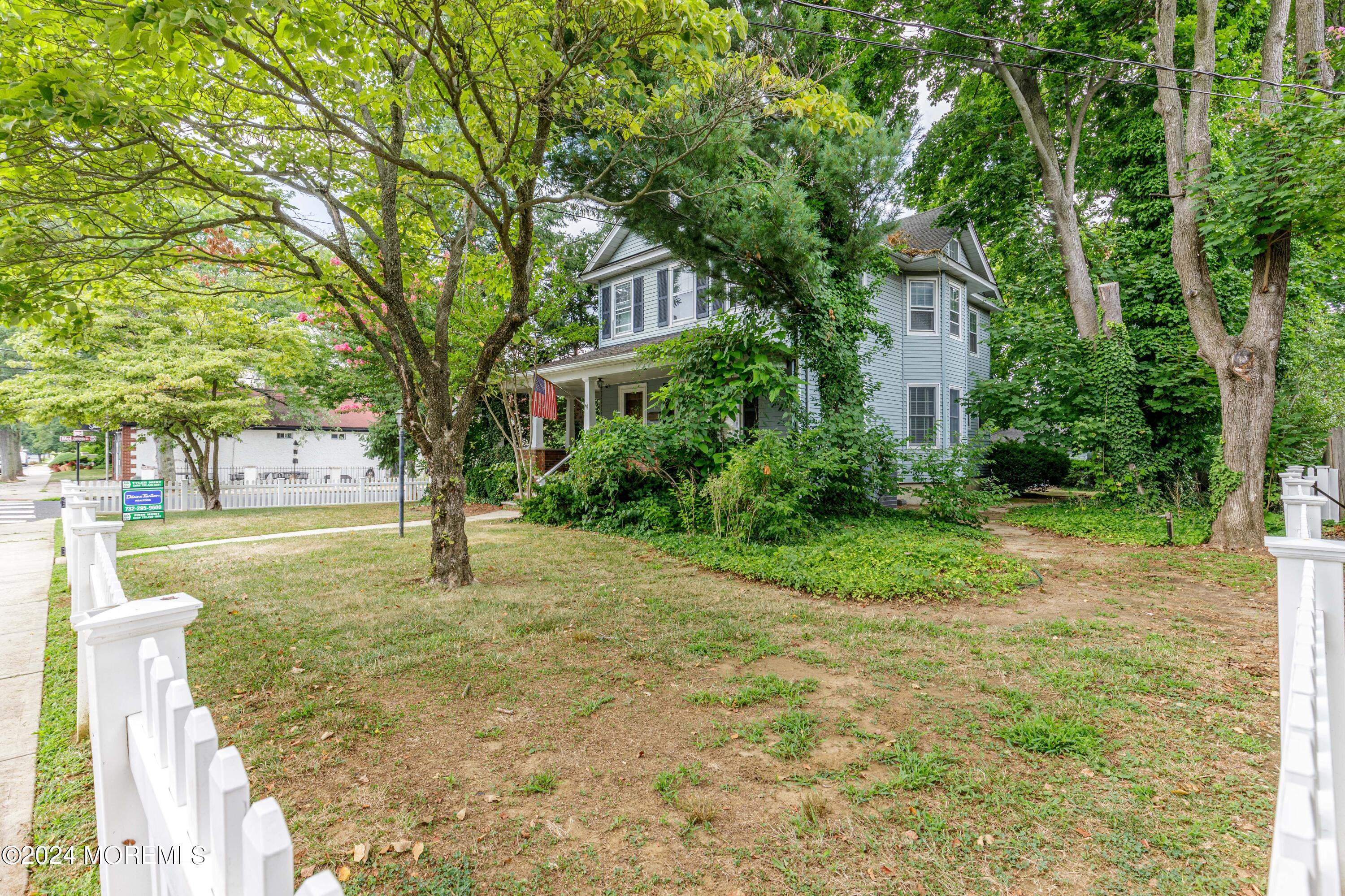 Photo 11 of 27 of 67 Prospect Avenue house