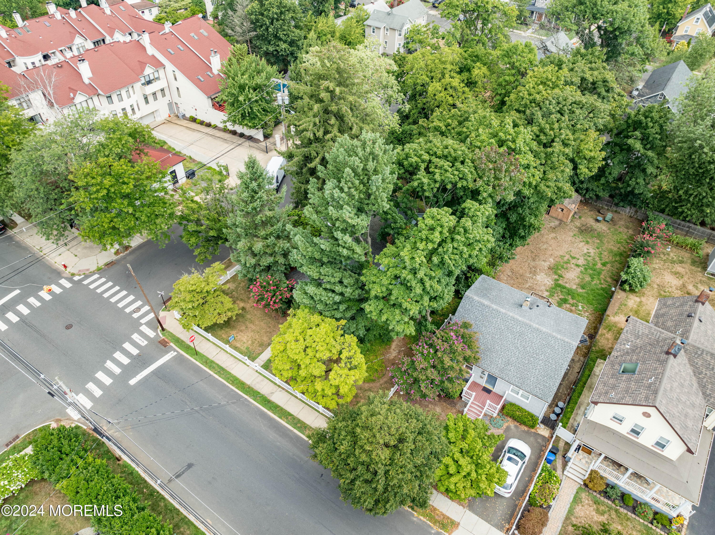 Photo 7 of 27 of 67 Prospect Avenue house