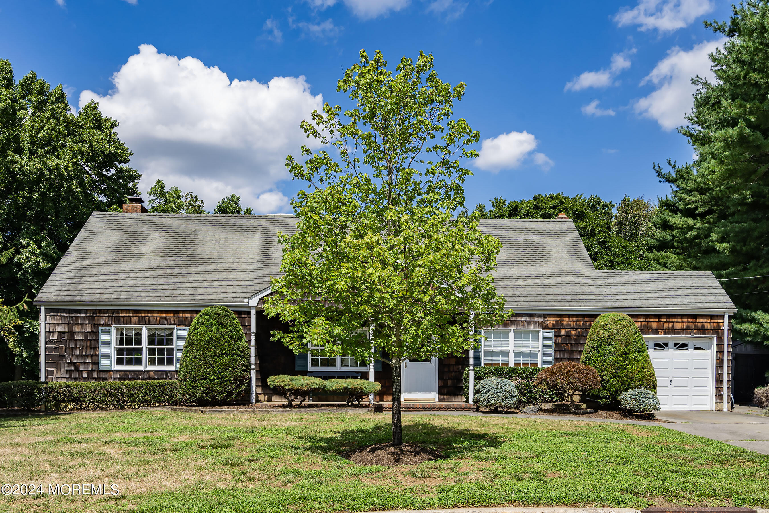 Photo 1 of 37 of 301 Beechwood Drive house