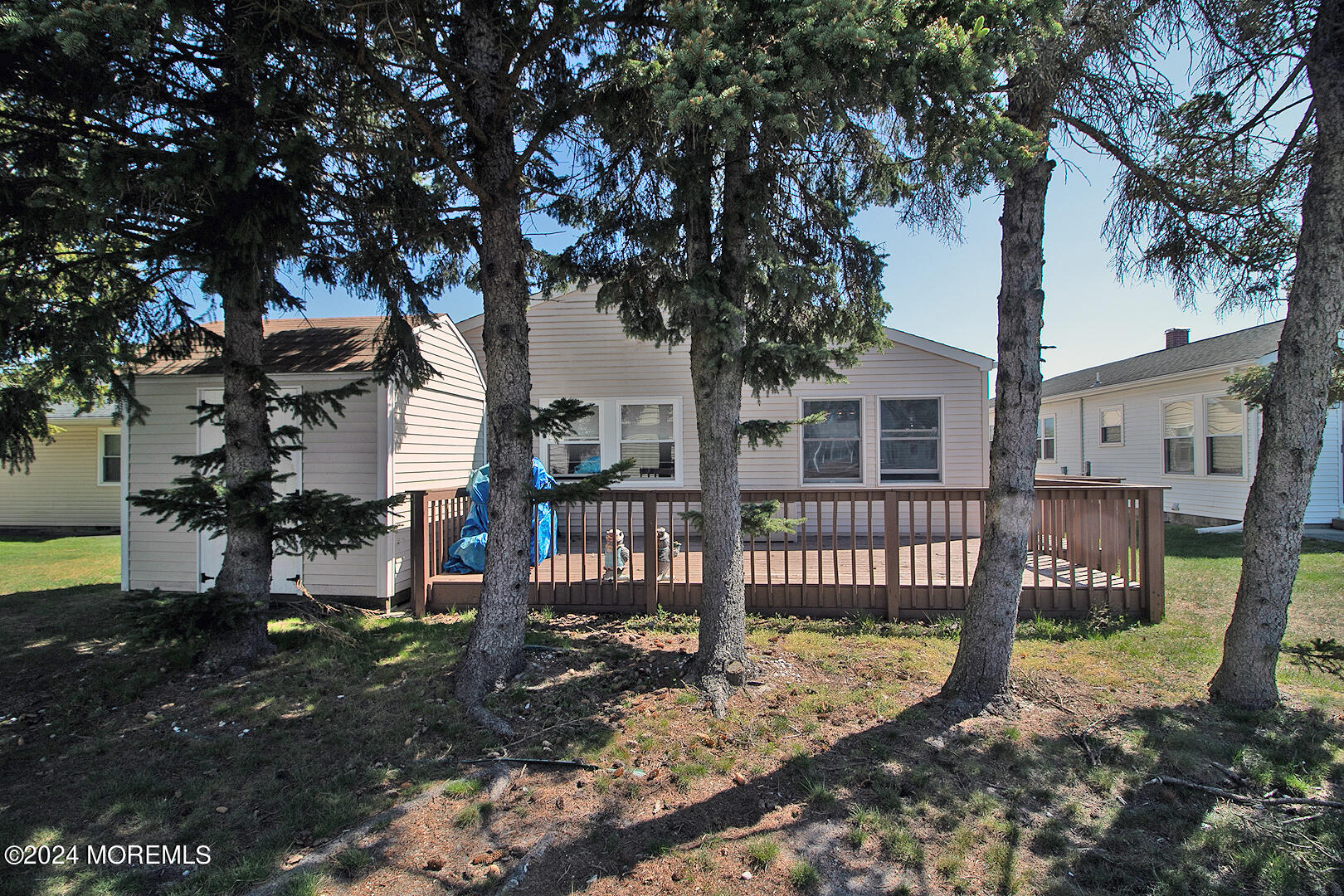 Photo 9 of 49 of 64 La Dunette Drive house