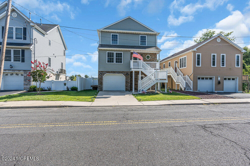 Photo 56 of 62 of 822 Jersey Avenue house