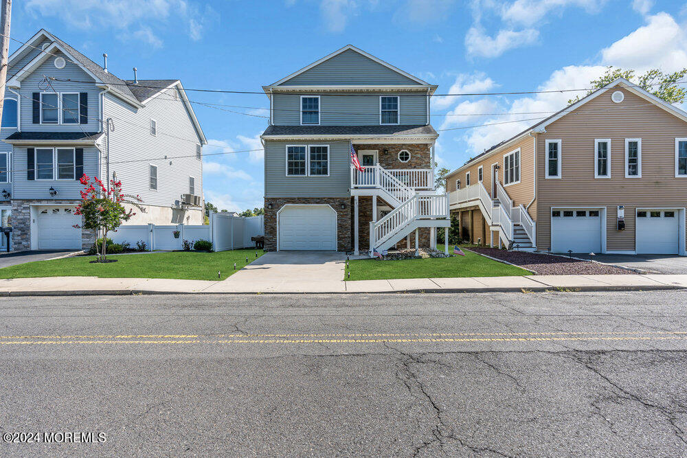 Photo 60 of 62 of 822 Jersey Avenue house