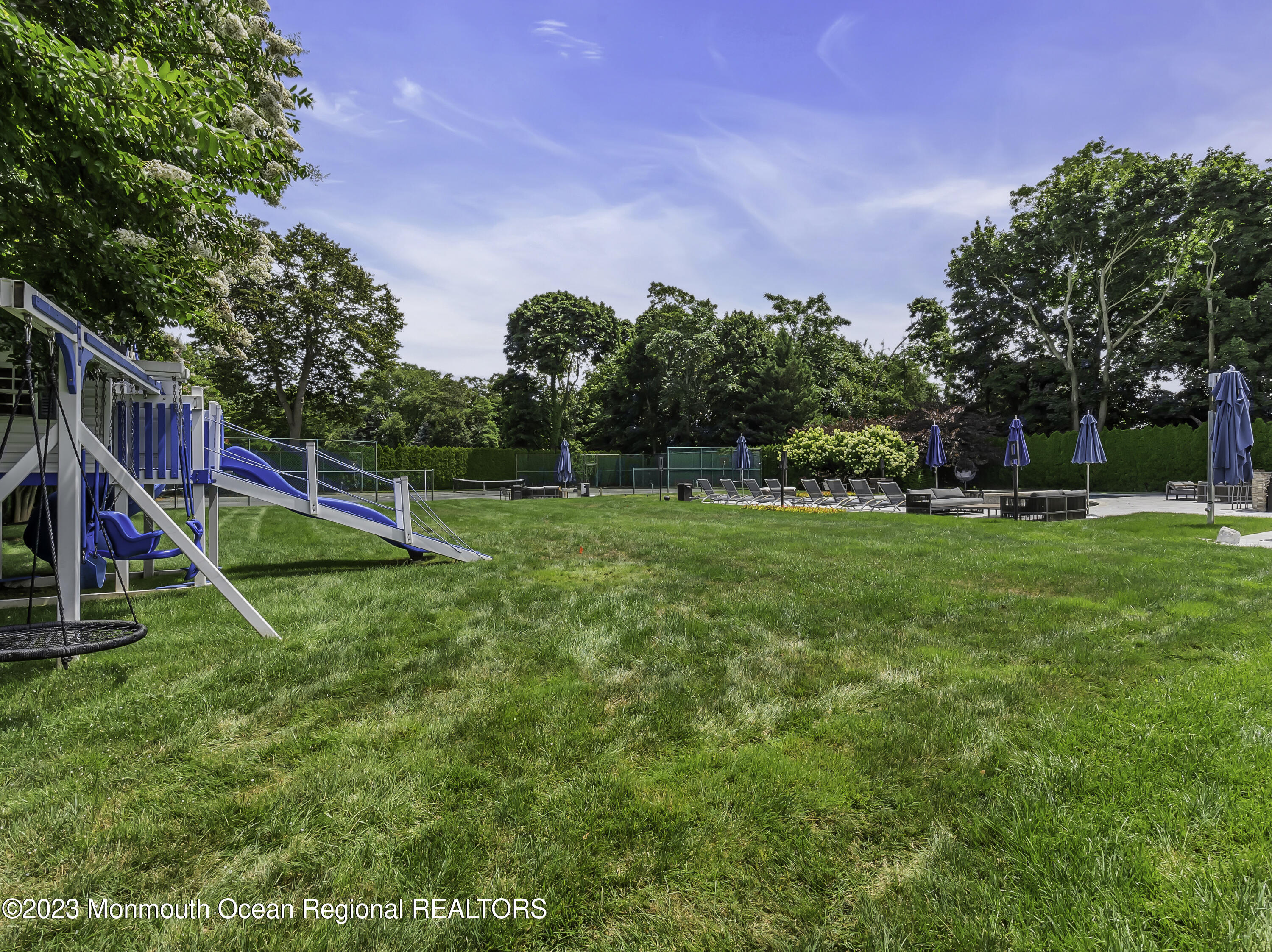 Photo 42 of 64 of 20 Pinewood Avenue house