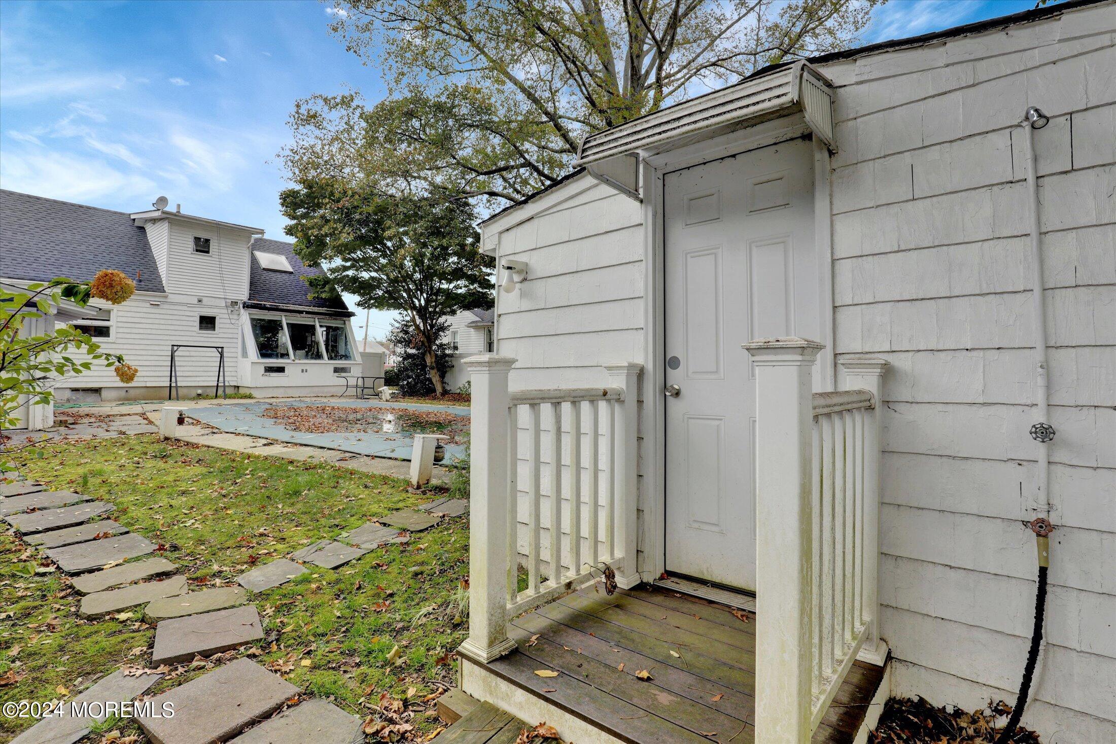 Photo 24 of 29 of 24 Fulton Avenue house