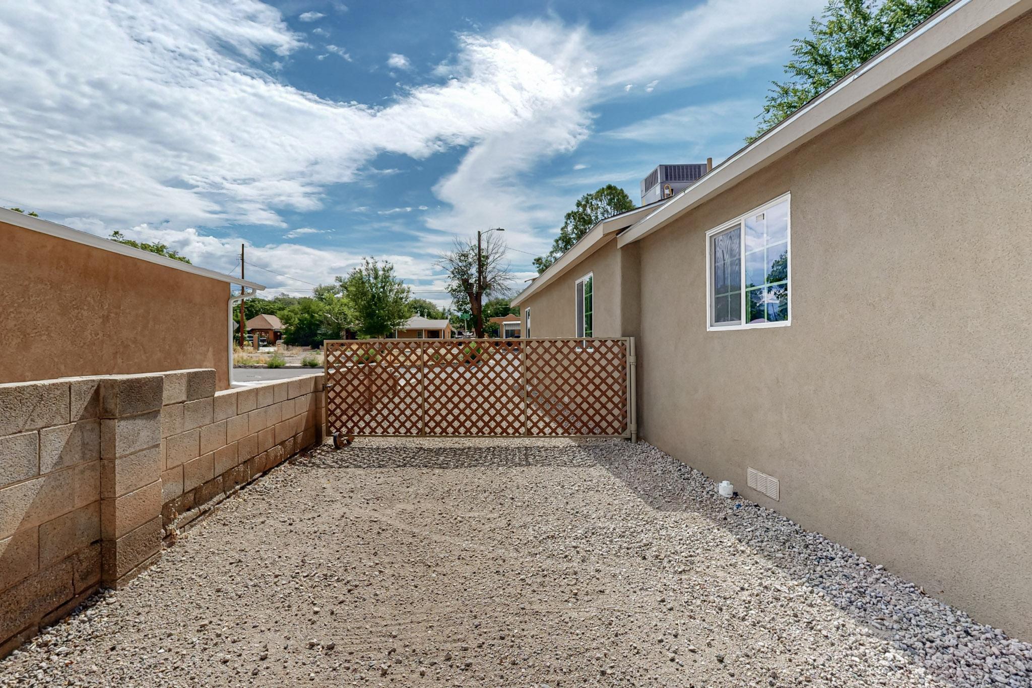 Photo 11 of 15 of 915 7th Street SW house