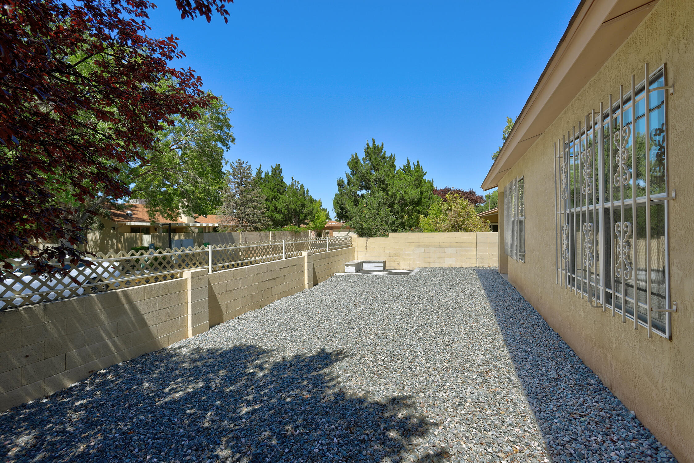 Photo 17 of 37 of 10801 Griffith Park Drive NE house