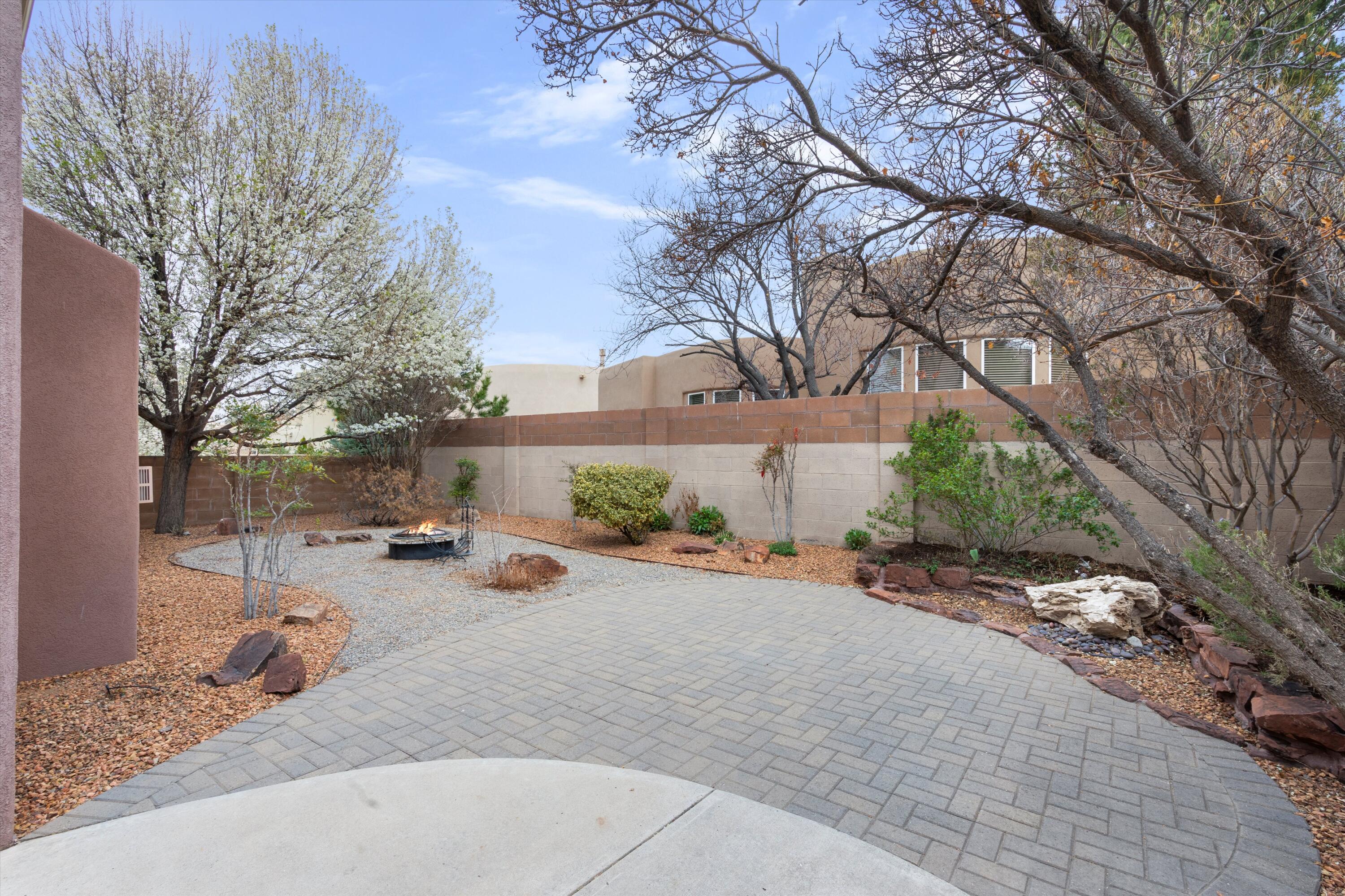 Photo 45 of 49 of 12709 Desert Marigold Lane NE house