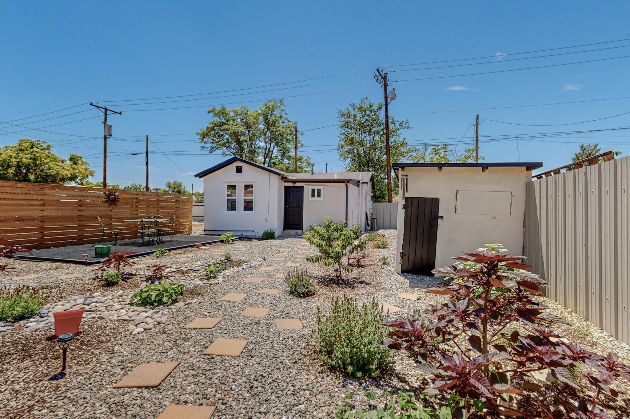 Photo 31 of 49 of 1212 Iron Avenue SW house