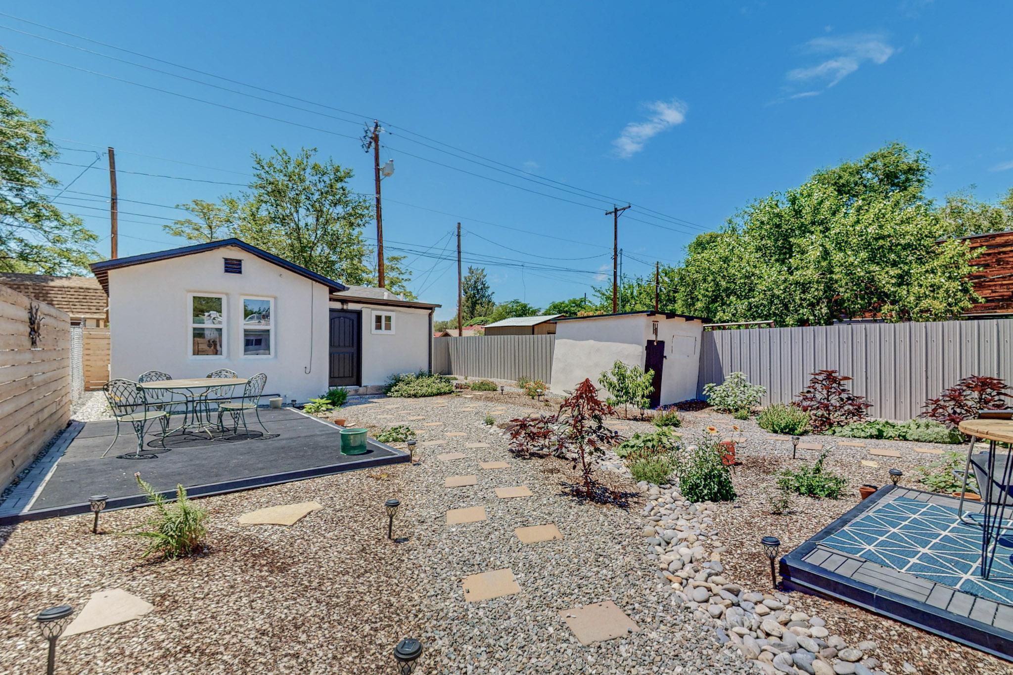 Photo 4 of 49 of 1212 Iron Avenue SW house