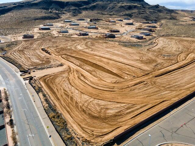 Photo 2 of 15 of 3700 Santa Fe Trail SW land