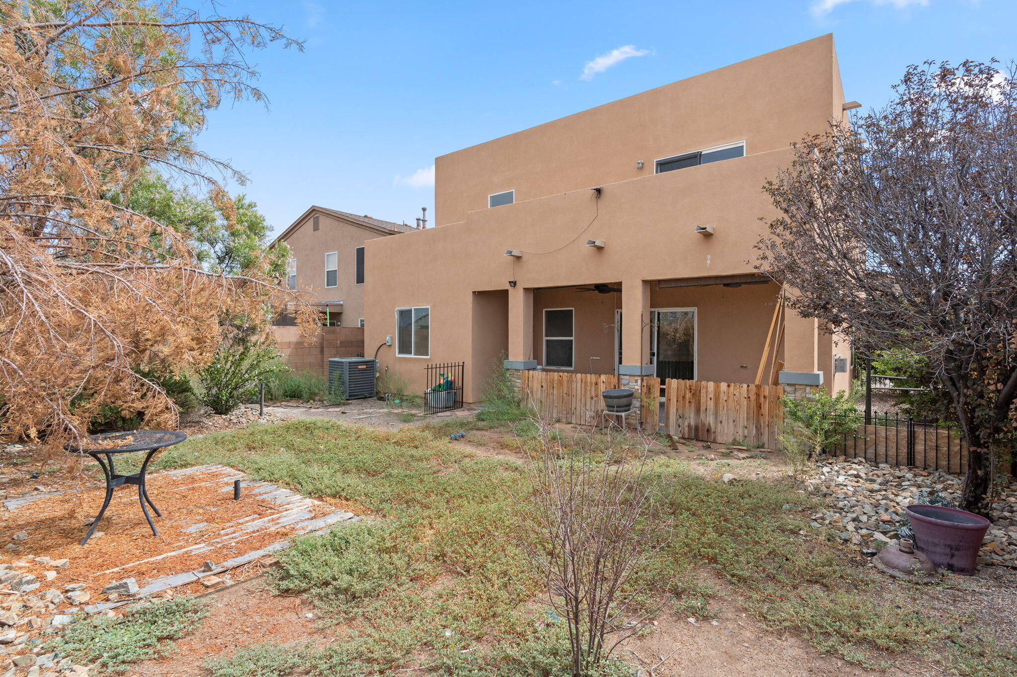 Photo 37 of 40 of 4001 Desert Willow Drive NE house