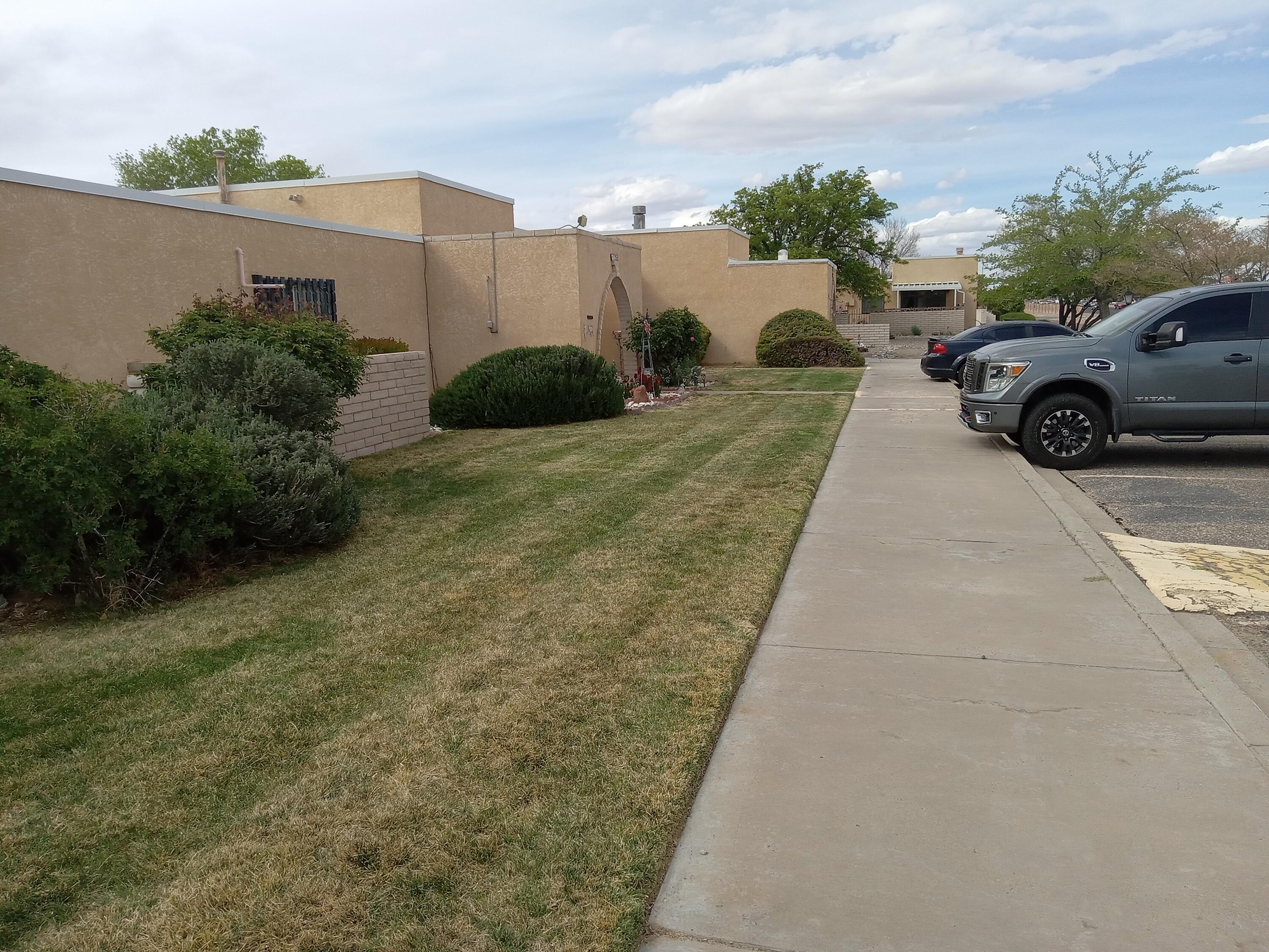 Photo 18 of 19 of 1355 Rio Rancho Drive SE D townhome