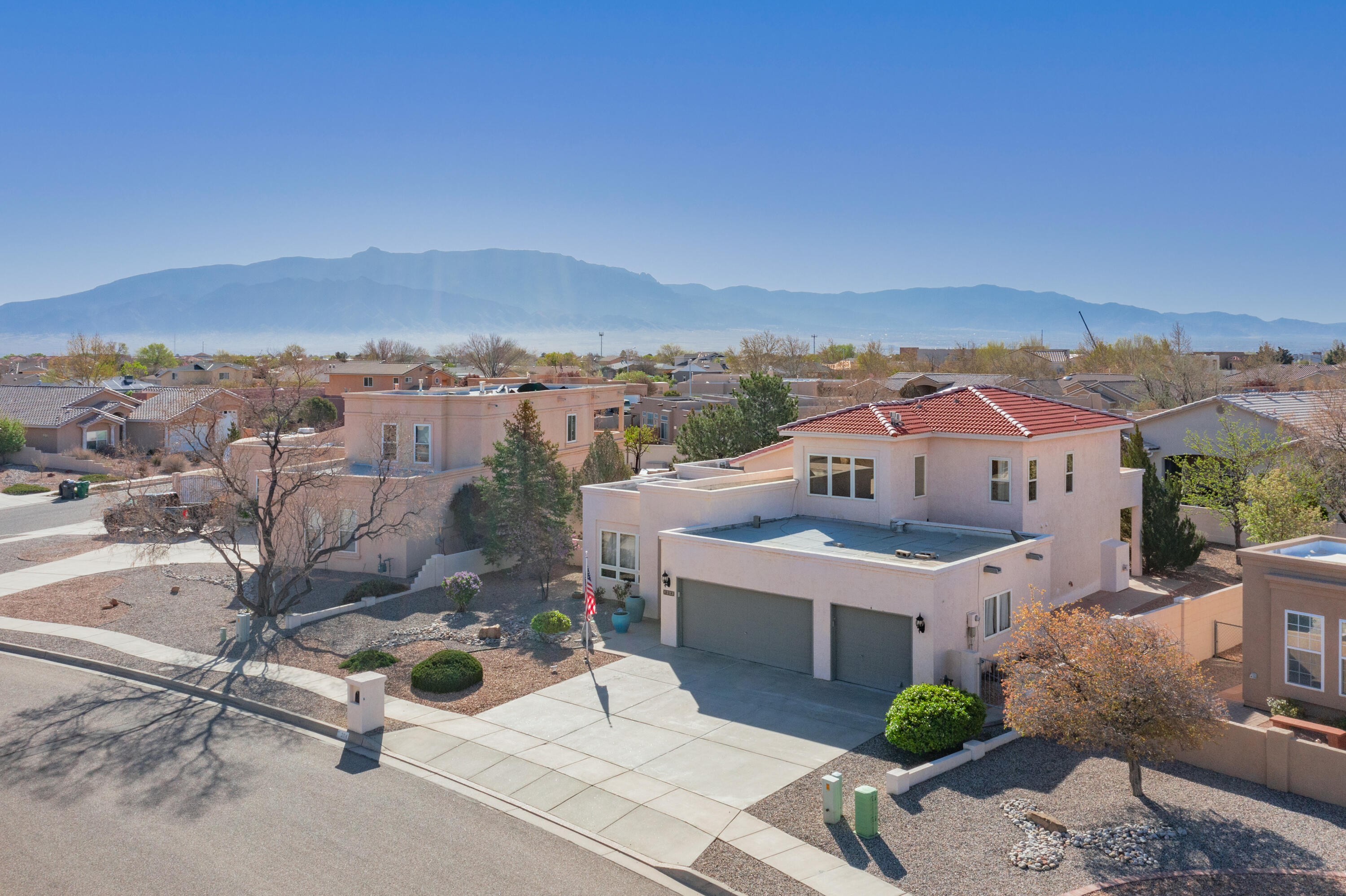 Photo 1 of 76 of 204 Winged Foot Court SE house