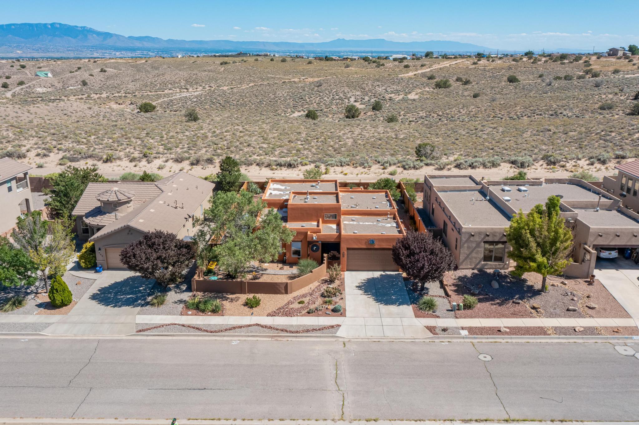 Photo 6 of 39 of 766 Loma Pinon Loop NE house