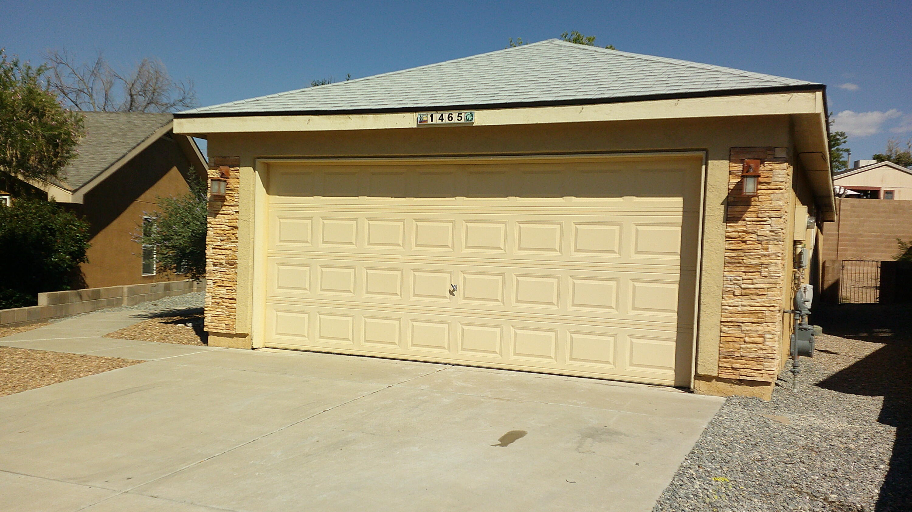 Photo 3 of 18 of 1465 Penasco Road NE house