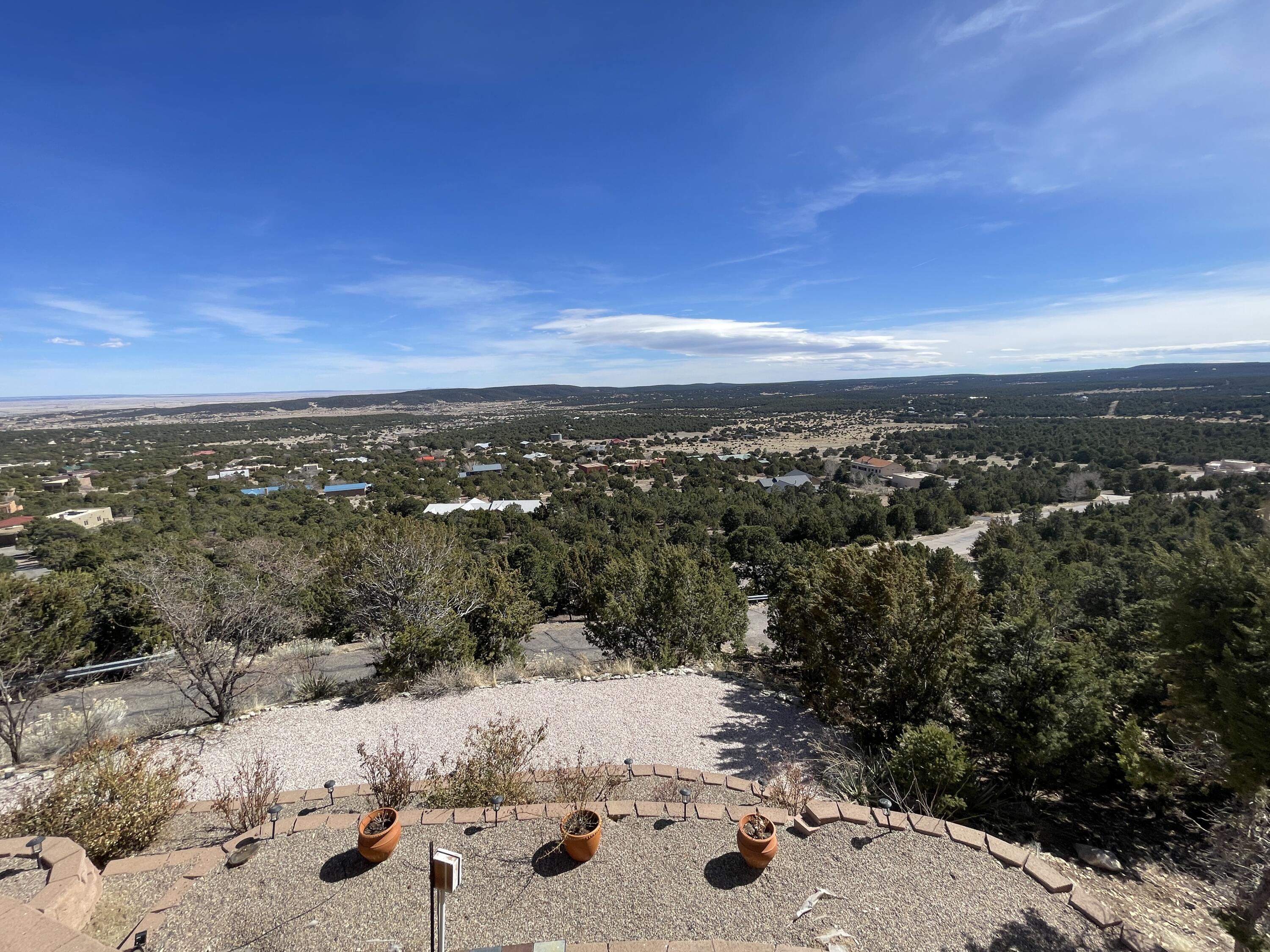 Photo 4 of 34 of 96 Sandia Mountain Ranch Drive house