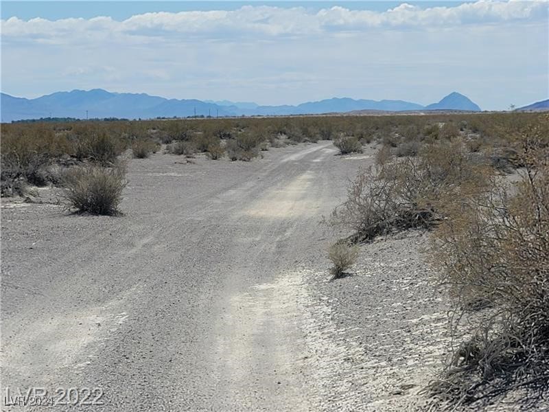 Photo 5 of 10 of 541 S McR926032 Road land