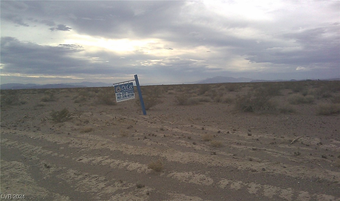 Photo 4 of 4 of Highway 373, Weiss, Stirrup land