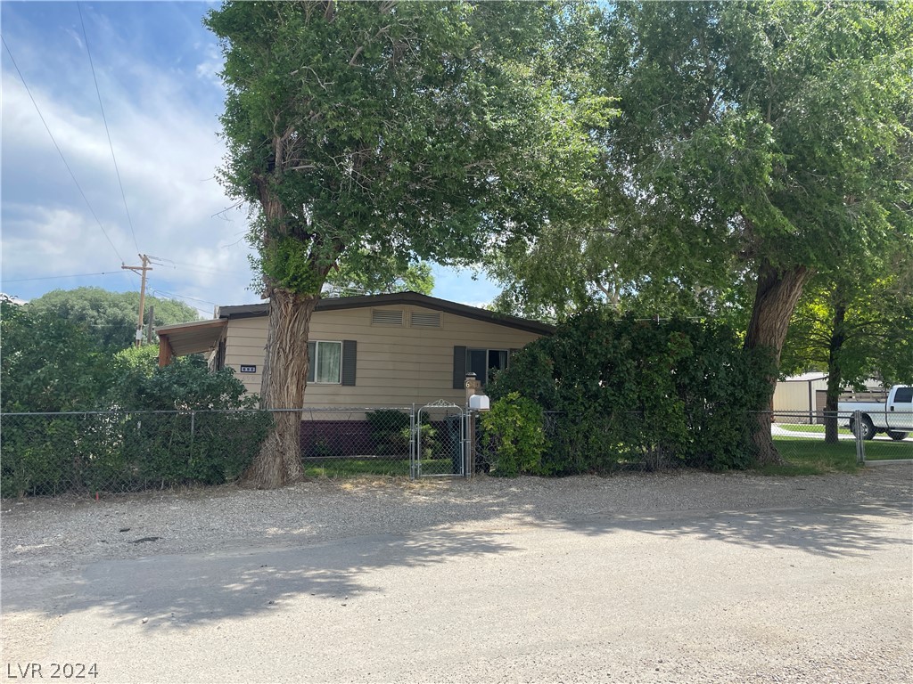 Photo 4 of 35 of 690 Stevens Avenue mobile home