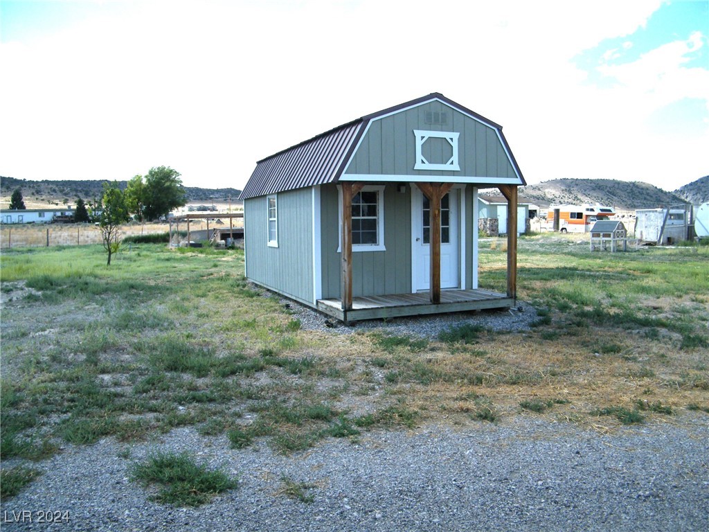 Photo 21 of 30 of 2867 N 48th Street mobile home